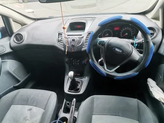 2010 Ford Fiesta 1.4 Ambiente 5-Door, Blue with 98000km available now!