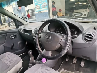 2015 Nissan NP200 1.6 S 16V, White with 91000km available now!