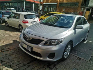 2009 Toyota Corolla 1.6 Professional, Silver with 98000km available now!