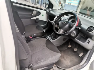 2012 Toyota Aygo 1.0 Fresh 3-Door, White with 98000km available now!