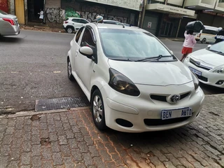 2012 Toyota Aygo 1.0 Fresh 3-Door, White with 98000km available now!
