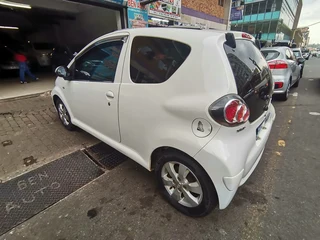 2012 Toyota Aygo 1.0 Fresh 3-Door, White with 98000km available now!