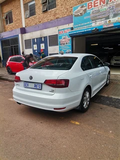 2018 Volkswagen Jetta 1.4 TSI Comfortline, White with 75000km available now!