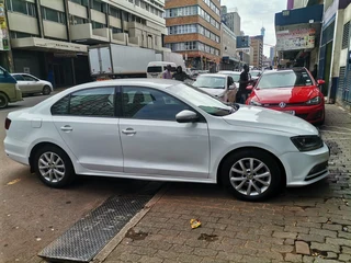 2018 Volkswagen Jetta 1.4 TSI Comfortline, White with 75000km available now!