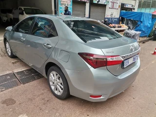 2015 Toyota Corolla 1.6 Prestige, Silver with 83000km available now!