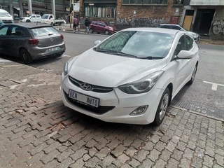 2013 Hyundai Elantra 1.6 GL, White with 88000km available now!