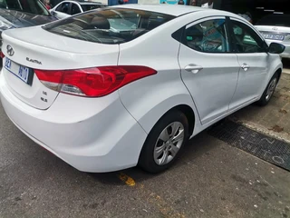 2013 Hyundai Elantra 1.6 GL, White with 88000km available now!