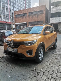 2020 Renault Triber 1.0 Dynamique, Yellow with 91000km available now!