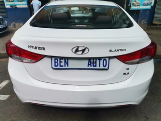 2013 Hyundai Elantra 1.6 GL, White with 88000km available now!