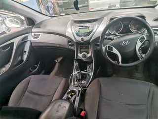 2013 Hyundai Elantra 1.6 GL, White with 88000km available now!