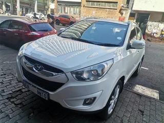 2012 Hyundai ix35 2.0 GL 4x2, White with 90000km available now!