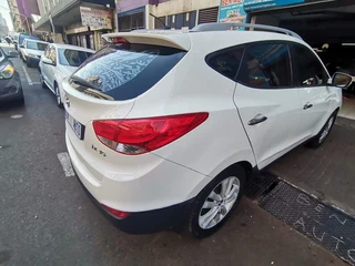 2012 Hyundai ix35 2.0 GL 4x2, White with 90000km available now!