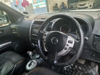 2011 Nissan X-Trail 2.0 4x4 SE, White with 95000km available now!