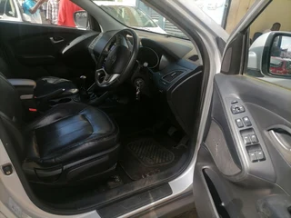 2011 Hyundai ix35 2.0 GL 4x2, Silver with 88000km available now!