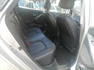 2011 Hyundai ix35 2.0 GL 4x2, Silver with 88000km available now!