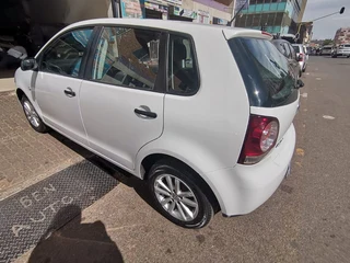 2012 Volkswagen Polo Vivo Hatch 1.4 Trendline, White with 87000km available now!