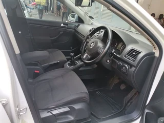 2011 Volkswagen Jetta 1.4 TSI Trendline, White with 98999km available now!