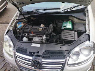 2011 Volkswagen Jetta 1.4 TSI Trendline, White with 98999km available now!