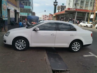 2011 Volkswagen Jetta 1.4 TSI Trendline, White with 98999km available now!
