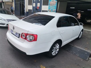 2011 Volkswagen Jetta 1.4 TSI Trendline, White with 98999km available now!