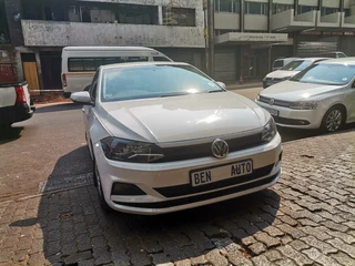 2018 Volkswagen Polo 1.0 Comfortline, White with 120000km available now!