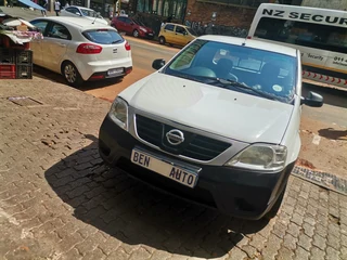 2014 Nissan NP200 1.6 8V A/C, White with 72000km available now!