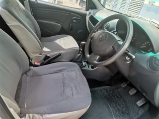 2014 Nissan NP200 1.6 8V A/C, White with 72000km available now!