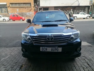 2013 Toyota Fortuner 3.0 D-4D 4x4, Grey with 97000km available now!
