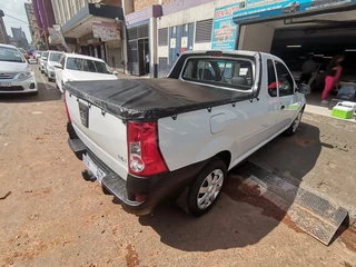 2014 Nissan NP200 1.6 8V A/C, White with 72000km available now!