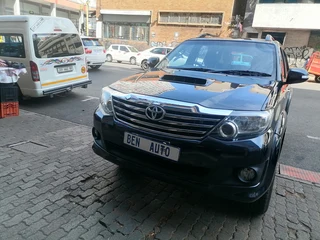 2013 Toyota Fortuner 3.0 D-4D 4x4, Grey with 97000km available now!
