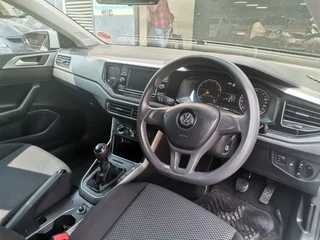 2018 Volkswagen Polo 1.0 Comfortline, White with 120000km available now!