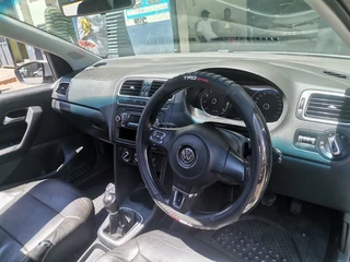 2013 Volkswagen Polo 1.6 Comfortline, Silver with 87000km available now!