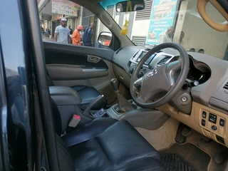 2013 Toyota Fortuner 3.0 D-4D 4x4, Grey with 97000km available now!