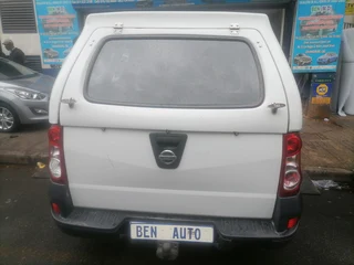 2012 Nissan NP200 1.6 S 16V, White with 155000km available now!