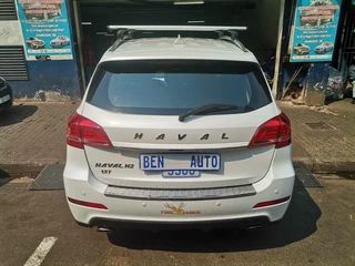 2017 Haval H2 1.5T City, White with 111000km available now!