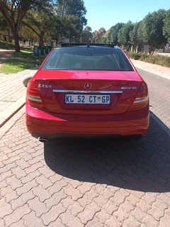 2012 Mercedes-Benz C 250 CDI BlueEFFICIENCY Avantgarde 7G-Tronic, Red with 115000km available now!