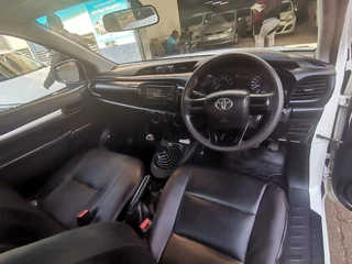 2020 Toyota Hilux 2.4 GD, White with 94000km available now!