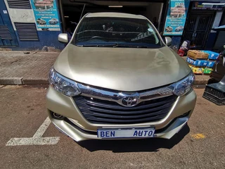 2016 Toyota Avanza 1.5 SX, Gold with 97000km available now!