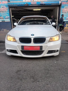2010 BMW 320d M Sport, White with 98000km available now!