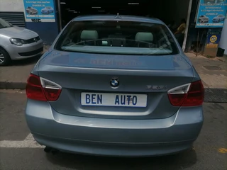 2008 BMW 323i, Blue with 108000km available now!