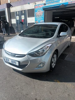 2013 Hyundai Elantra 1.6 Executive, Silver with 96508km available now!