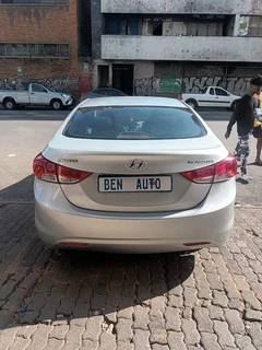 2013 Hyundai Elantra 1.6 Executive, Silver with 96508km available now!