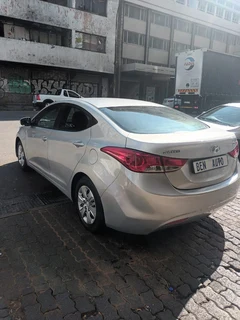 2013 Hyundai Elantra 1.6 Executive, Silver with 96508km available now!