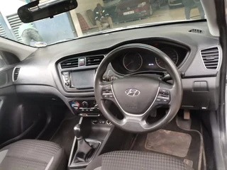 2019 Hyundai i20 1.2 Fluid, Silver with 80000km available now!