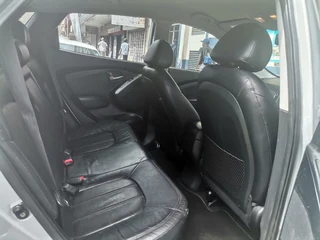 2016 Hyundai ix35 2.0 Premium 4x2 AT, Silver with 98000km available now!