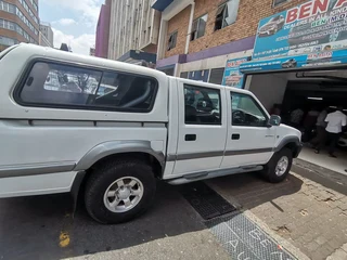 2005 Isuzu KB 300 D-TEQ LE