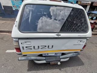 2005 Isuzu KB 300 D-TEQ LE