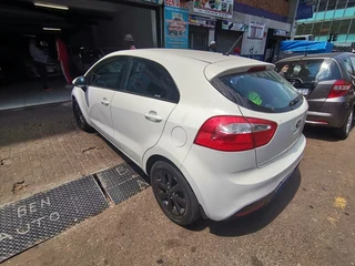 2014 Kia Rio 1.2 LS 5-Door, White with 82000km available now!