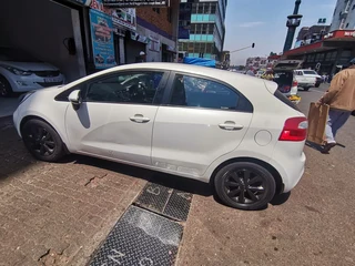 2014 Kia Rio 1.2 LS 5-Door, White with 82000km available now!