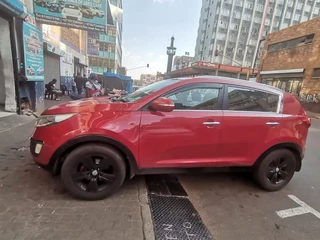 2012 Kia Sportage 2.0, Burgundy with 102000km available now!